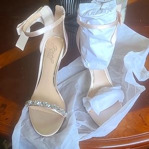 Jewel badgley mishka sz 8 nude heels